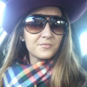 Meet your Posher, Kelly